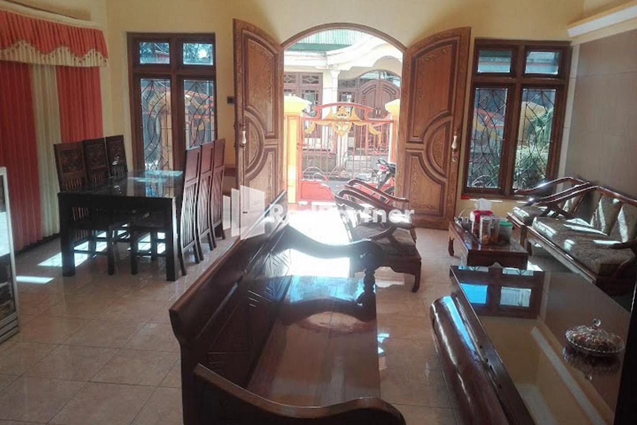Bromo Indah Lestari Homestay Mitra Reddoorz Pasuruan Exteriör bild