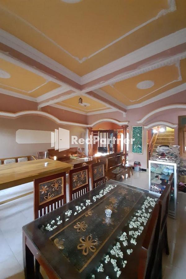 Bromo Indah Lestari Homestay Mitra Reddoorz Pasuruan Exteriör bild