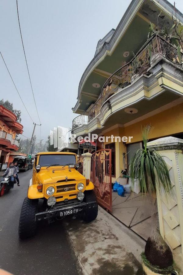 Bromo Indah Lestari Homestay Mitra Reddoorz Pasuruan Exteriör bild